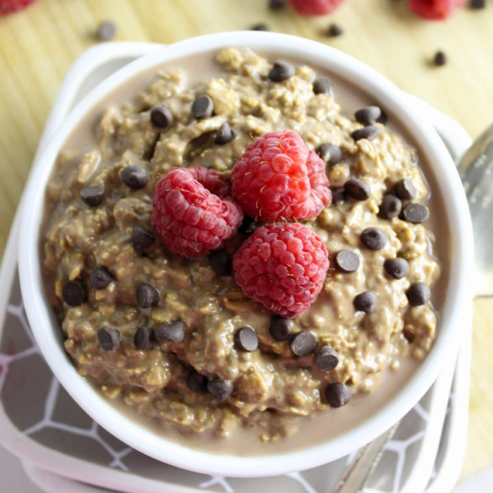 Vegan Brownie Batter Overnight Oatmeal