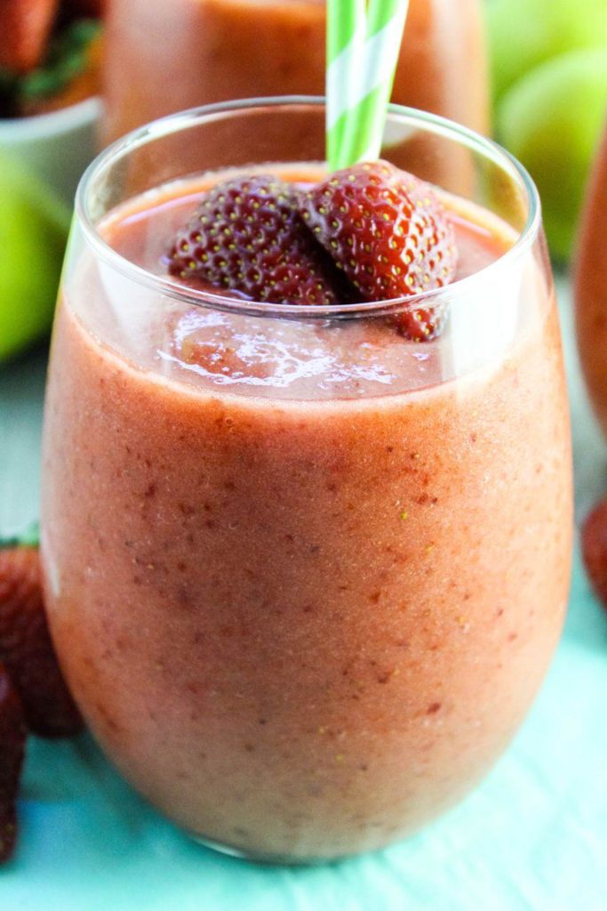Easy Healthy Strawberry Smoothie