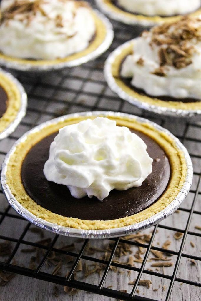 Mini Chocolate Pudding Pies | Baking You Happier