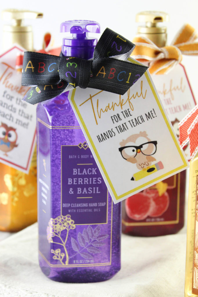 Thankful for the Hands That Teach Me Free Printable Gift Tag