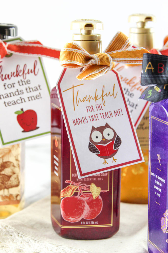 Thankful for the Hands That Teach Me Free Printable Gift Tag