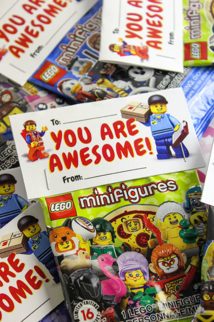 Free Printable LEGO Valentine Bag Toppers