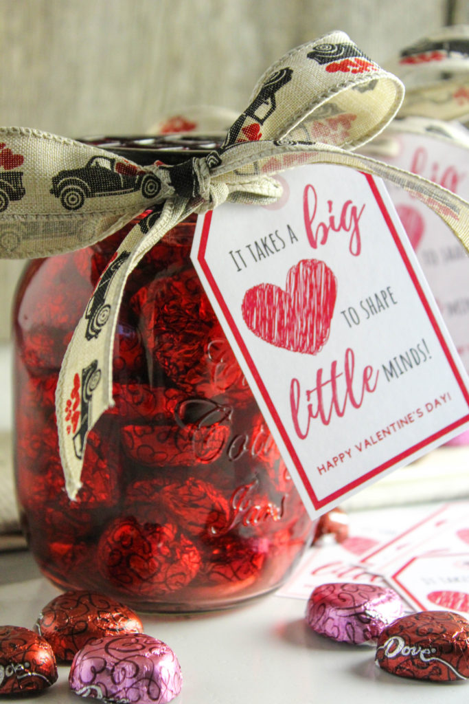 It Takes a Big Heart to Shape Little Minds Teacher Gift with Free Printable Gift Tag