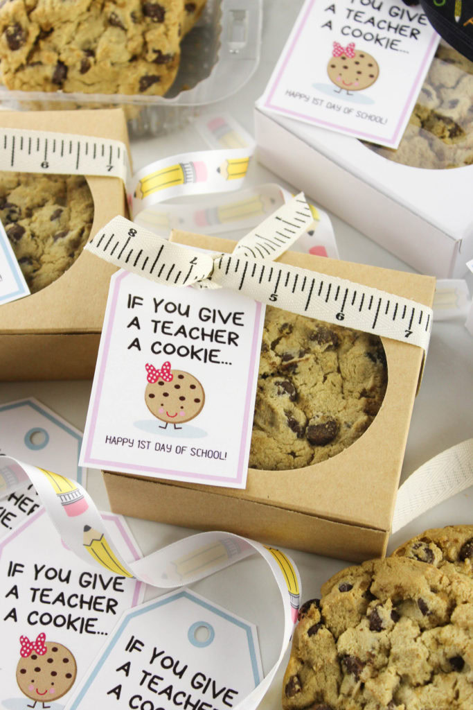 If You Give a Teacher a Cookie Free Printable Gift Tags