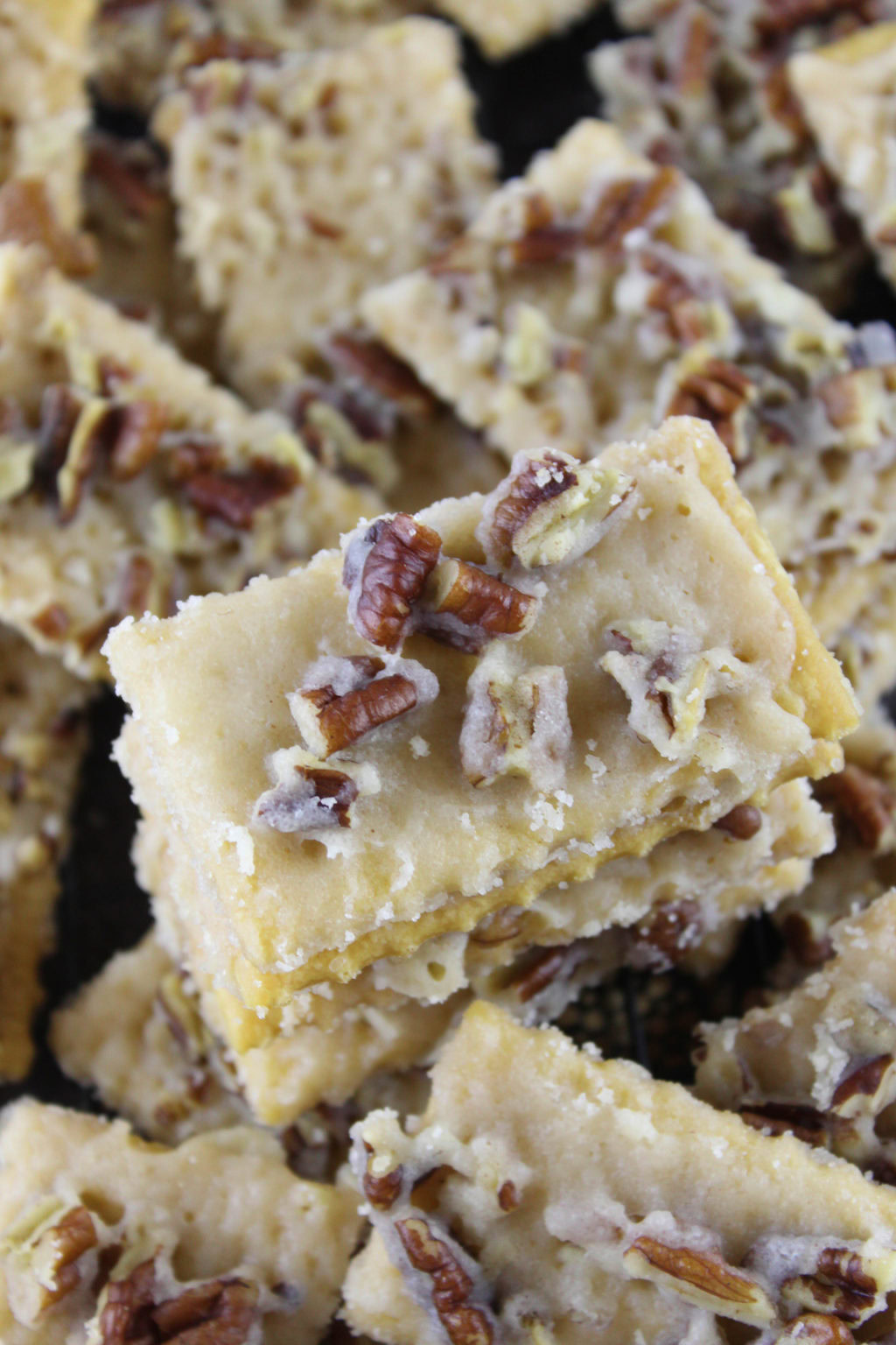 Nutty Toffee Crackers Baking You Happier