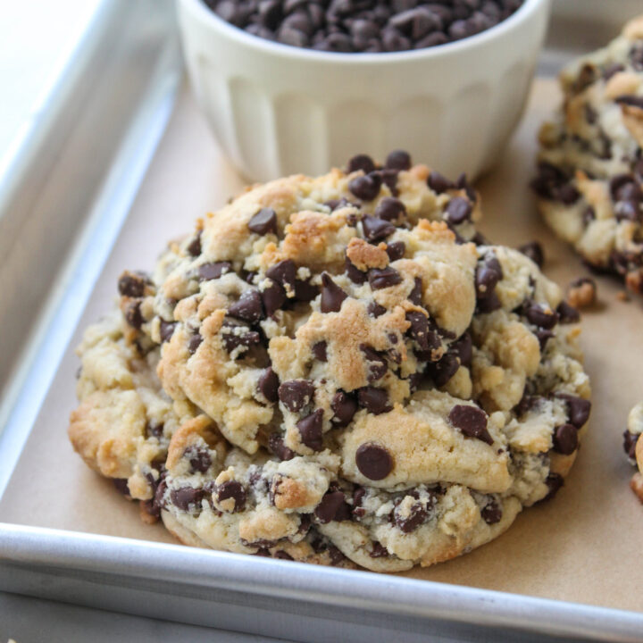 Levain Bakery Chocolate Chip Cookies