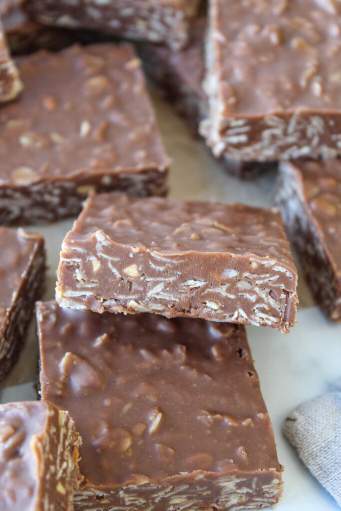 No‑bake chocolate peanut butter oat bars cut into squares