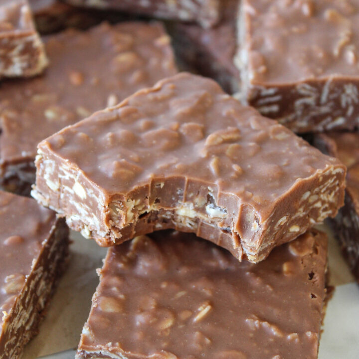 No Bake Chocolate Peanut Butter Oat Bars