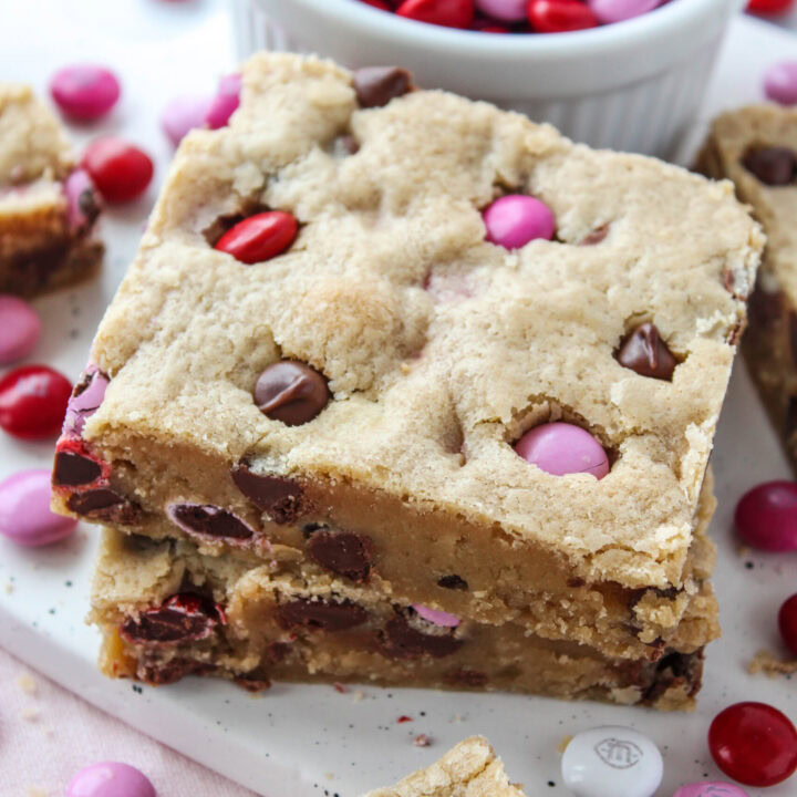 Valentine M&M Cookie Bars