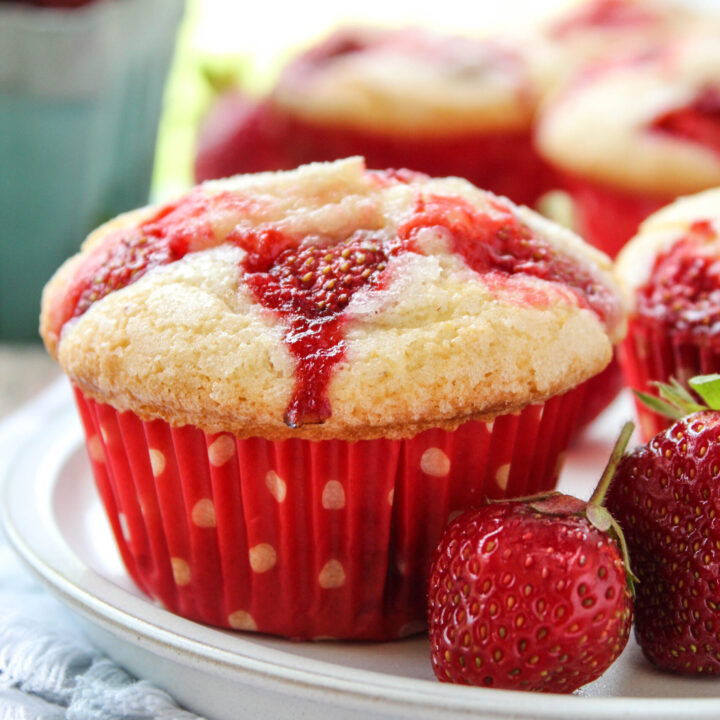 Best Strawberry Muffins
