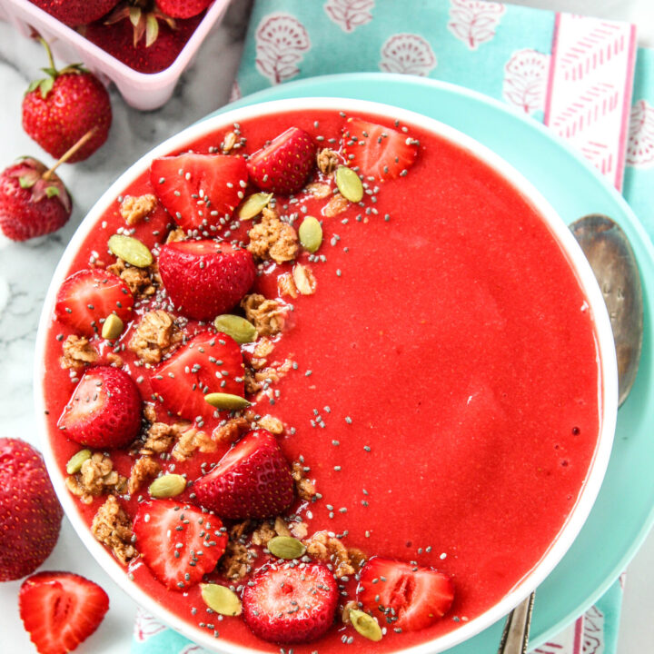 Strawberry Smoothie Bowl