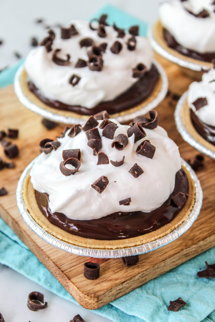 Mini-Chocolate Pudding Pies