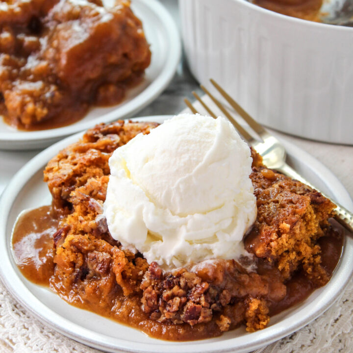 Pumpkin Pecan Cobbler