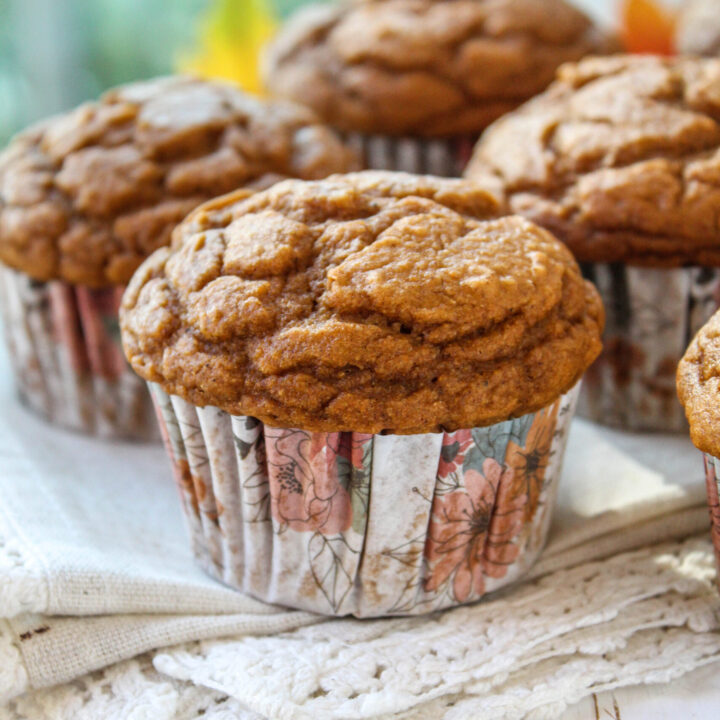 3-Ingredient Pumpkin Muffins