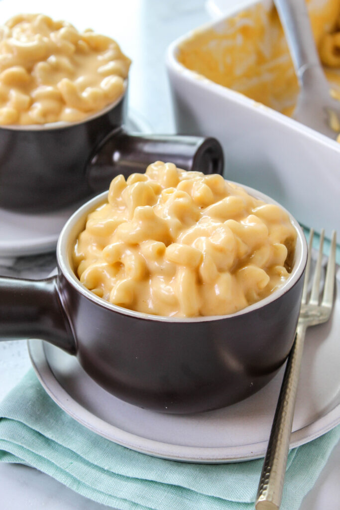 Easy Homemade Baked Mac & Cheese