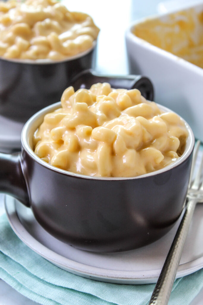 Easy Homemade Baked Mac & Cheese