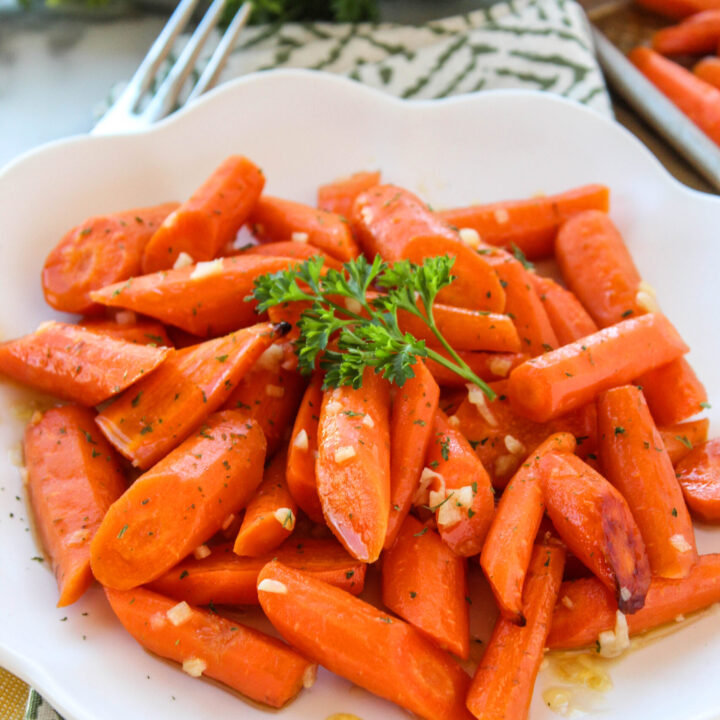 Honey Garlic Butter Roasted Carrots