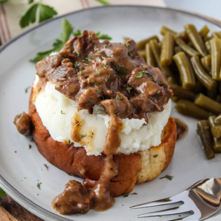 Vegetarian Hot Beef Sandwich with Mashed Potatoes & Gravy