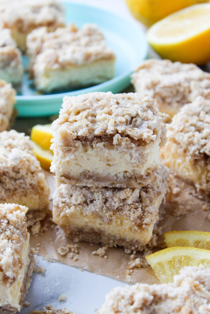 Lemon Cheesecake Crumb Bars