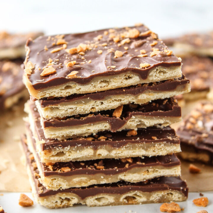 Butterfinger Saltine Toffee