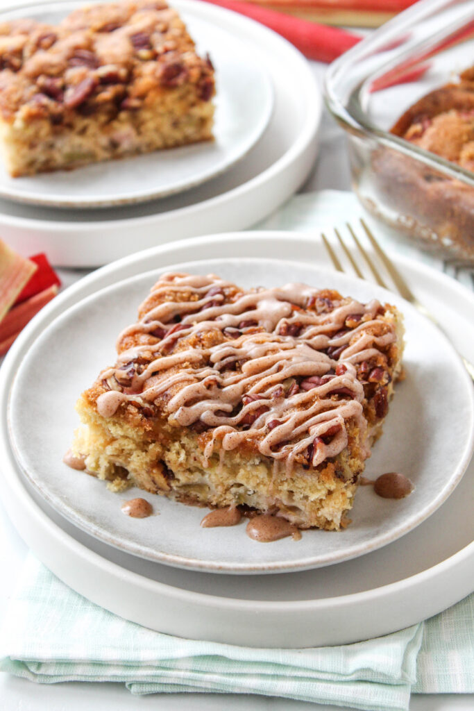 Easy Rhubarb Cake