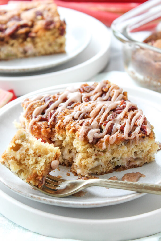 Easy Rhubarb Cake