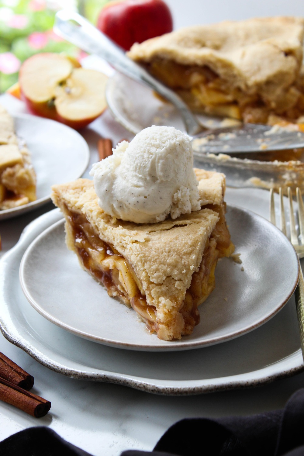 Easy Apple Pie - Baking You Happier