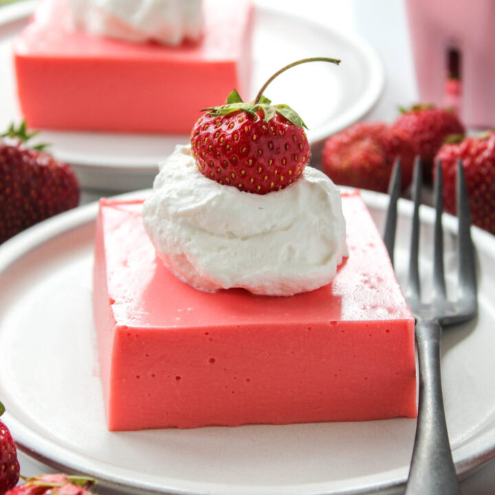 Strawberry Pear Jello Bars