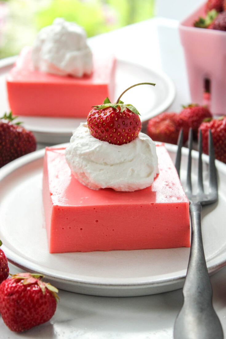Strawberry Pear Jello Bars