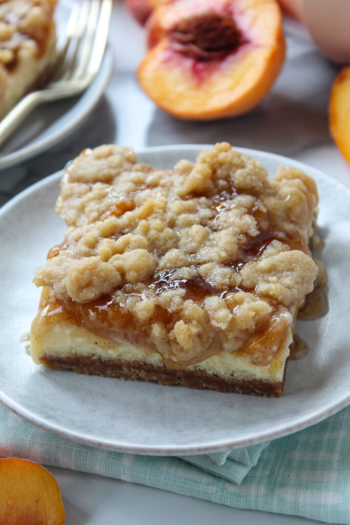 Peach Cobbler Cheesecake Bars Recipe