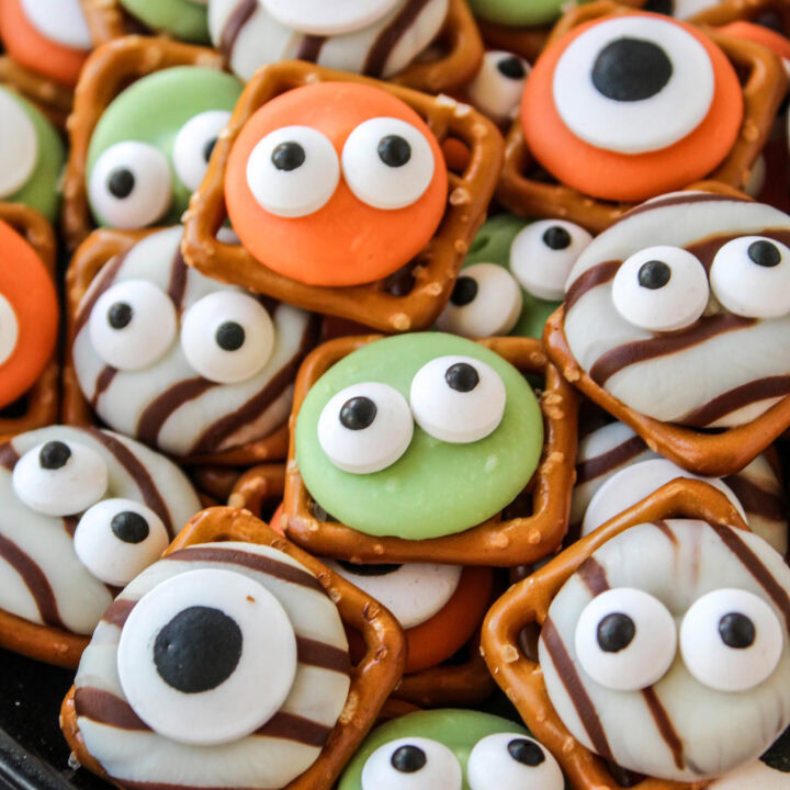 Monster Eye Pretzel Bites
