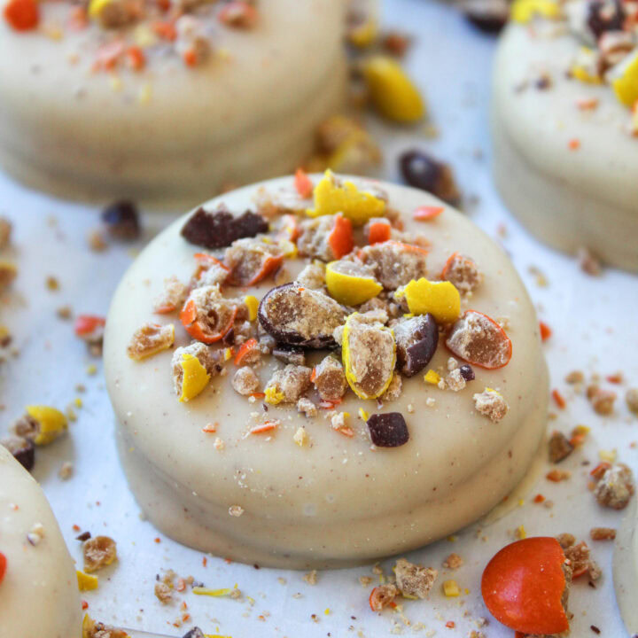 Peanut Butter Dipped Oreos