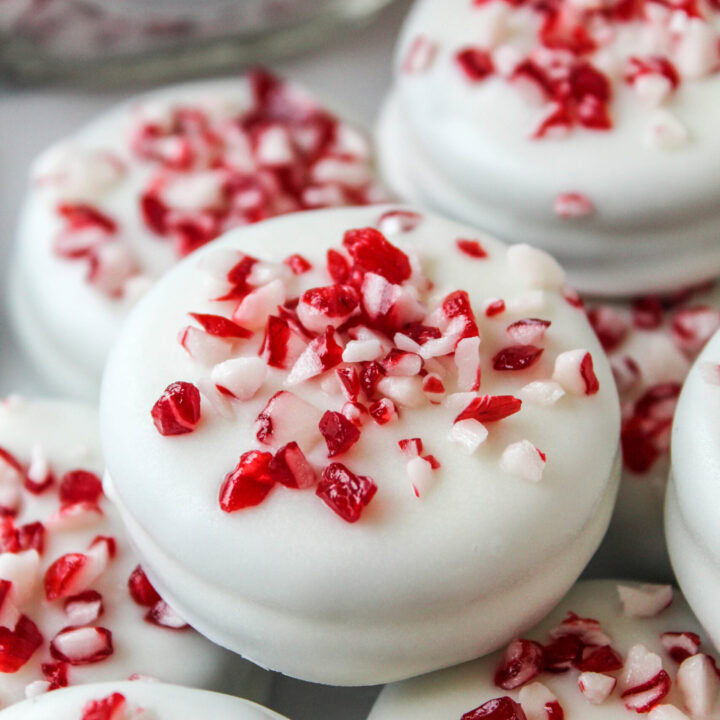 White Chocolate Peppermint Oreos