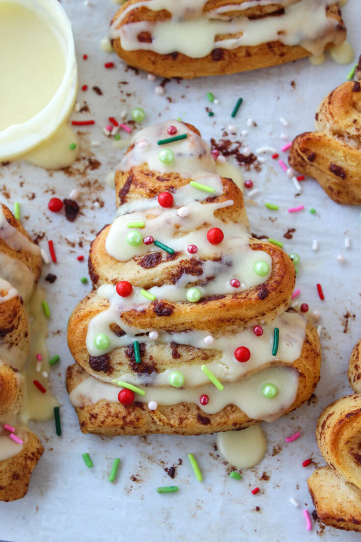 Christmas Tree Cinnamon Rolls