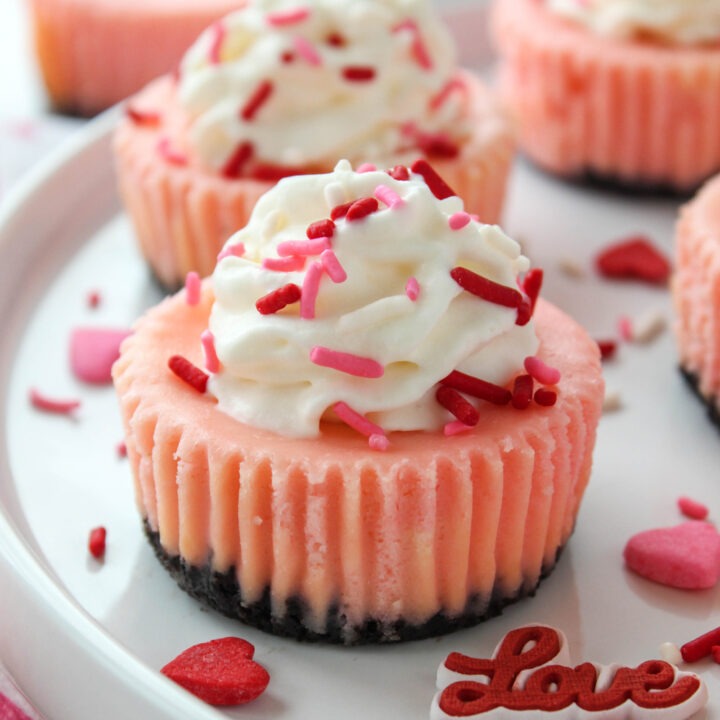 Mini Valentine Cheesecakes