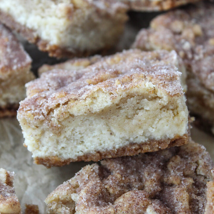 Snickerdoodle Cheesecake Bars