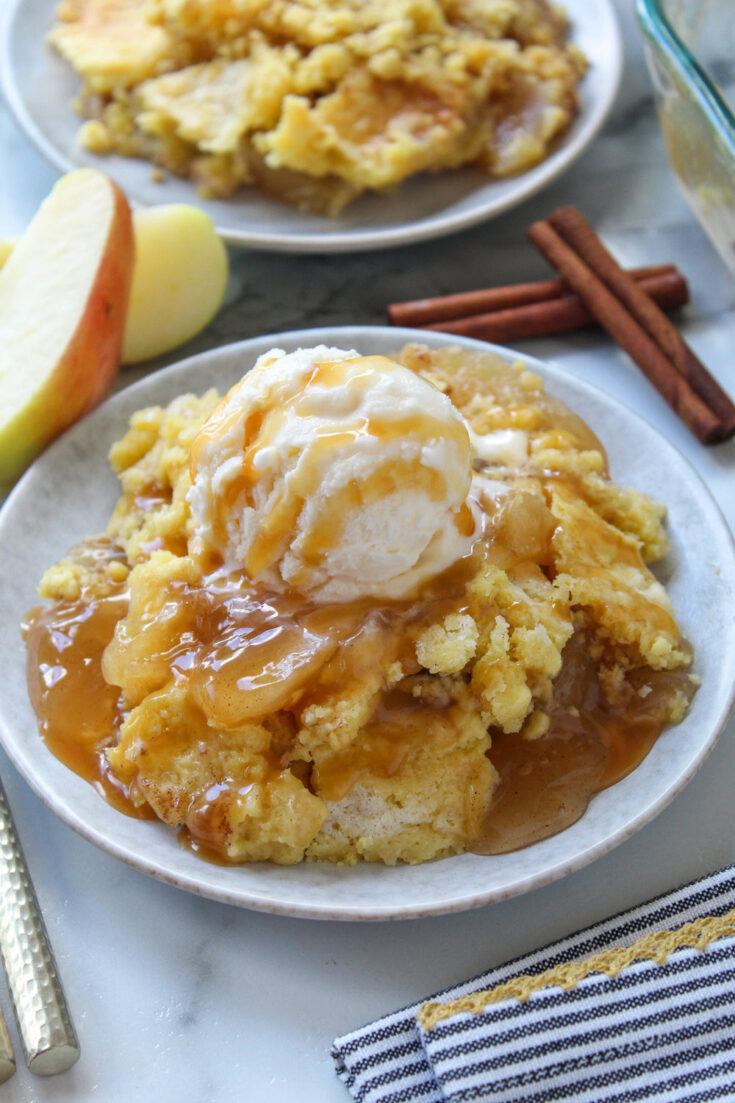 Apple Pie Dump Cake