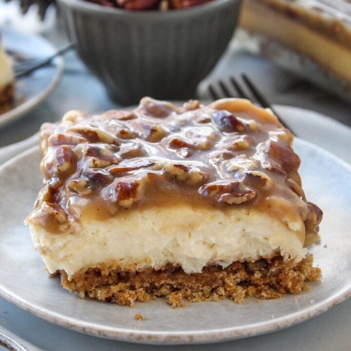 Praline Crumb Caramel Cheesecake Bars