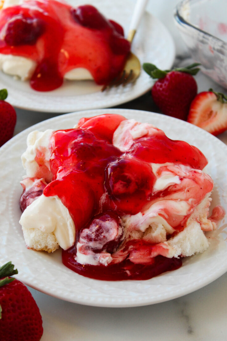 Easy Strawberry Angel Food Cake Lush (Best Recipe!)