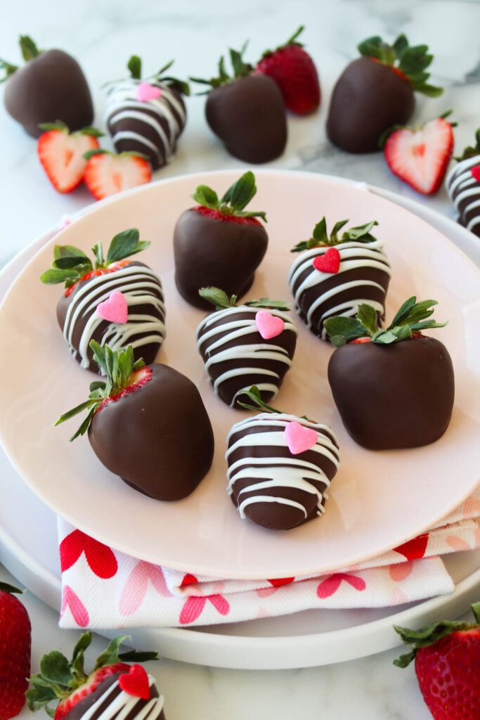 The Best Easy Chocolate Covered Strawberries