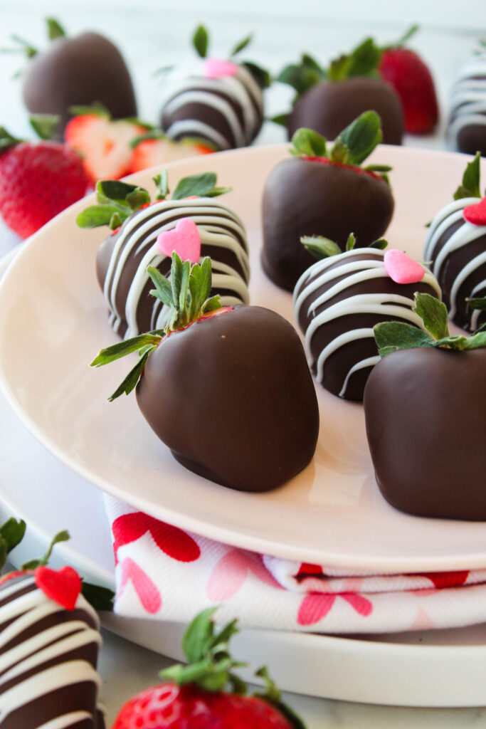 The Best Easy Chocolate Covered Strawberries