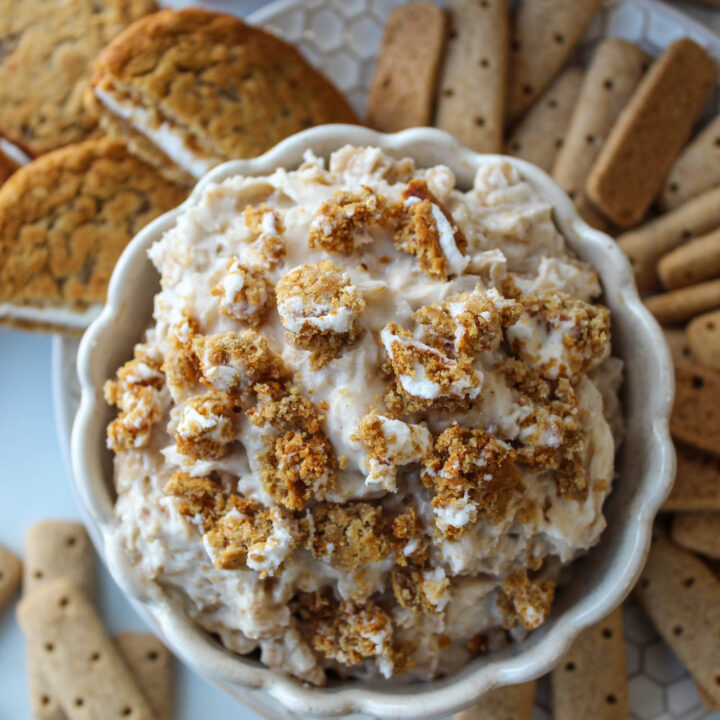 Best Oatmeal Creme Pie Dessert Dip (Easy Recipe!)