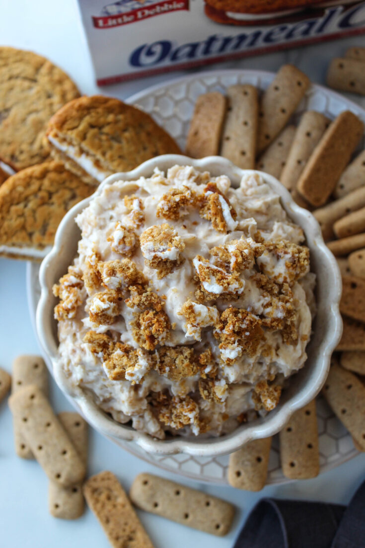 Best Oatmeal Creme Pie Dessert Dip (Easy Recipe!)