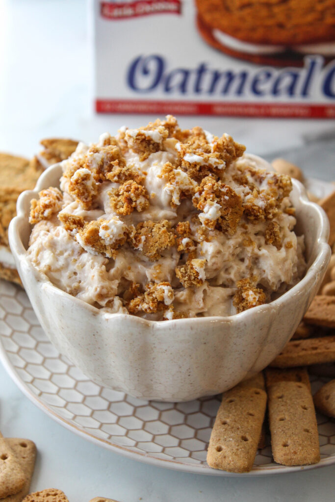 Best Oatmeal Creme Pie Dessert Dip (Easy Recipe!)