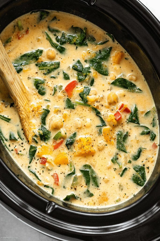 20 of the Best Vegetarian Crock Pot Soup Recipes (Easy & Comforting!)