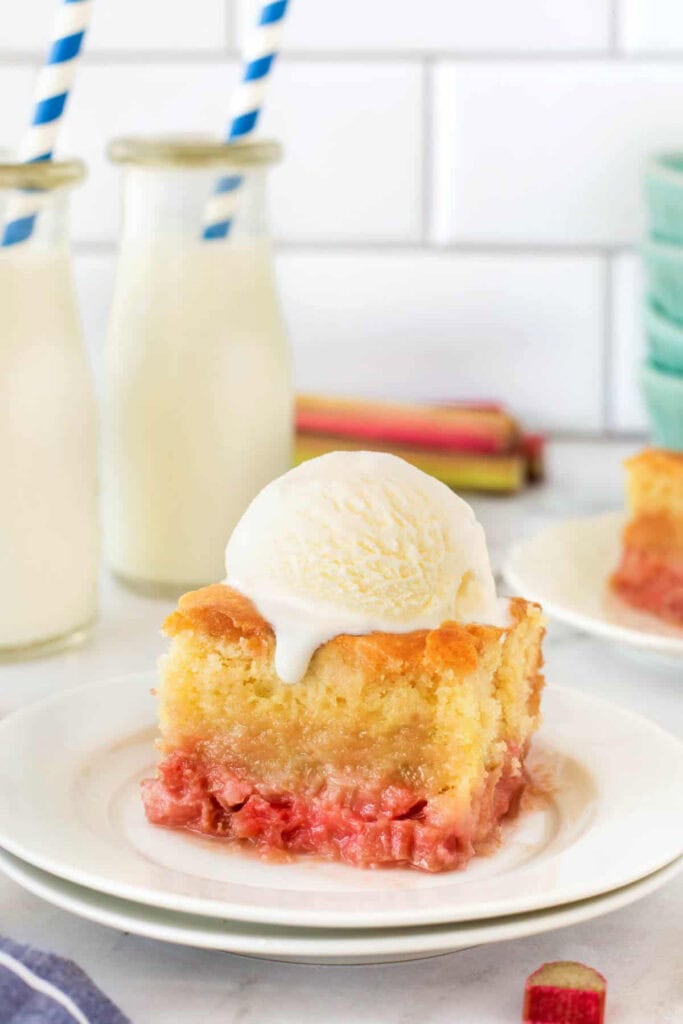 Rhubarb Pudding Cake