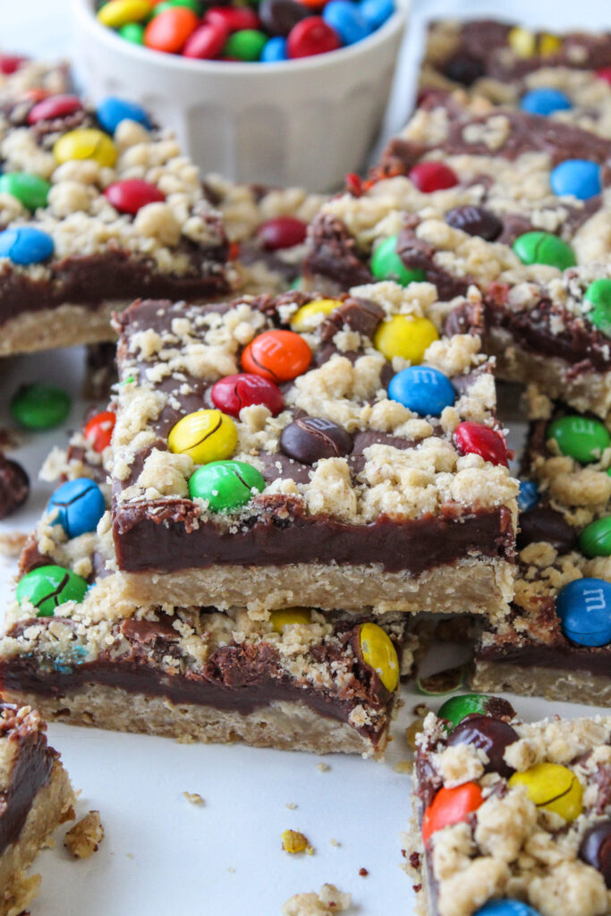 Fudgy M&M chocolate bar with chewy oat crumble and candy coating