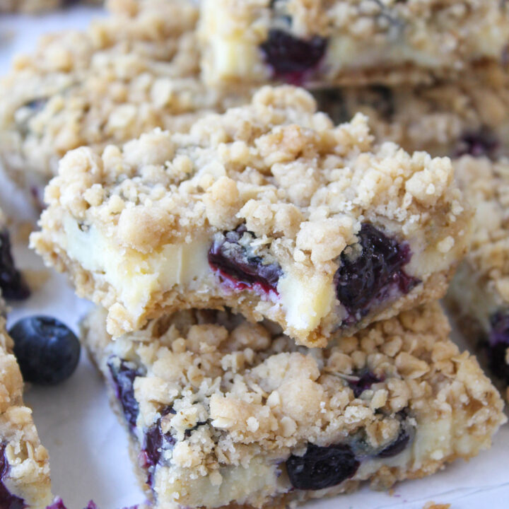 Blueberry Crumble Cheesecake Bars