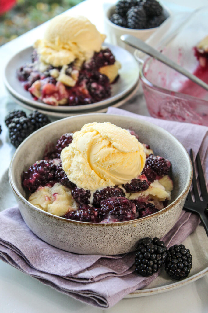Homemade blackberry cobbler with juicy blackberries and a buttery crust