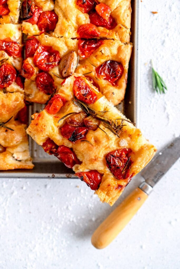 Easy Focaccia Break (No Knead)